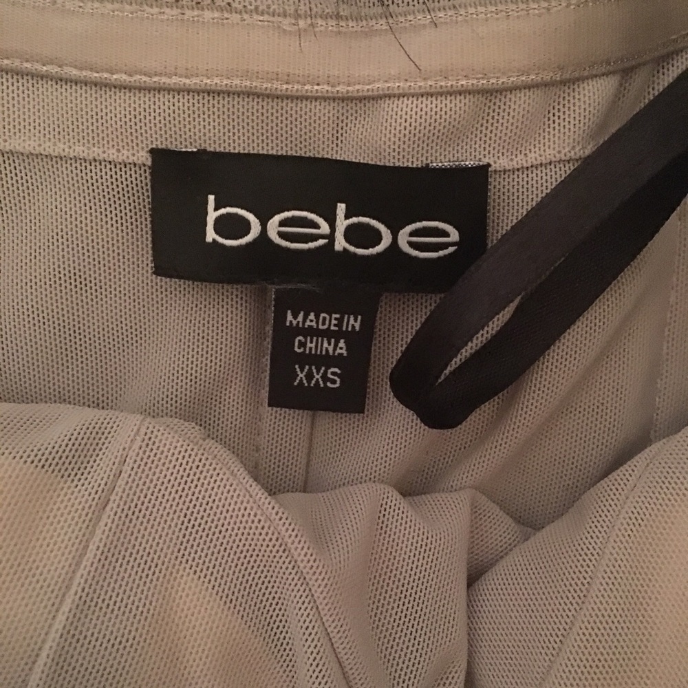 Stunning Bebe feather and sequin dress - Picture 4 of 8